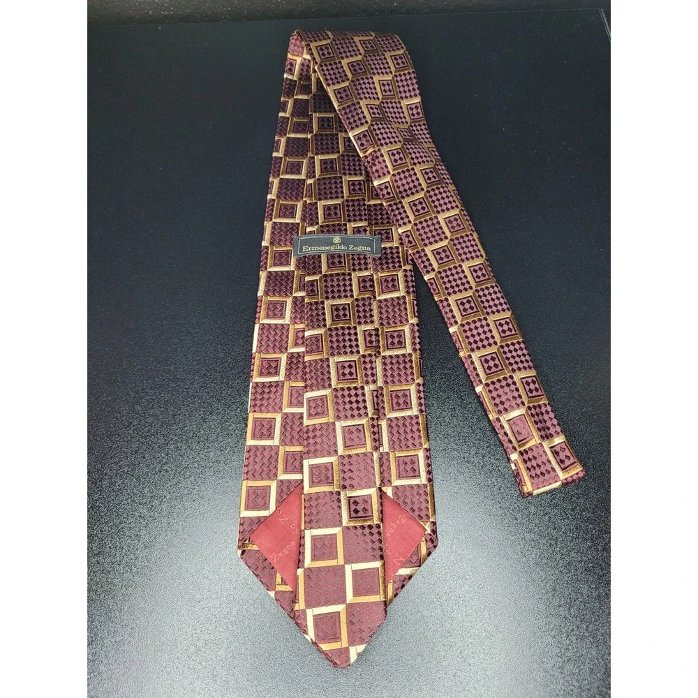Ermenegildo Zegna Men's Necktie Burgundy Geometric Silk 3.75